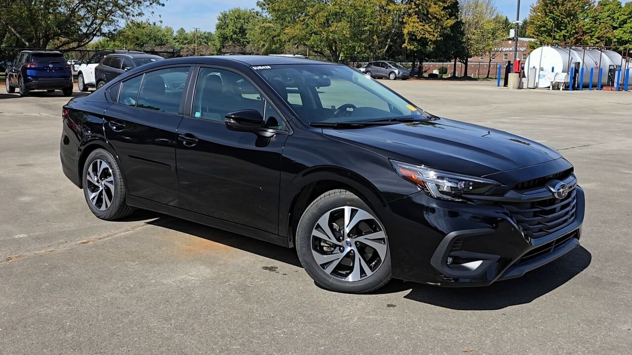 2025 Subaru Legacy Premium photo 2