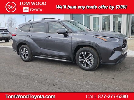 2023 Toyota Highlander Hybrid XLE SUV