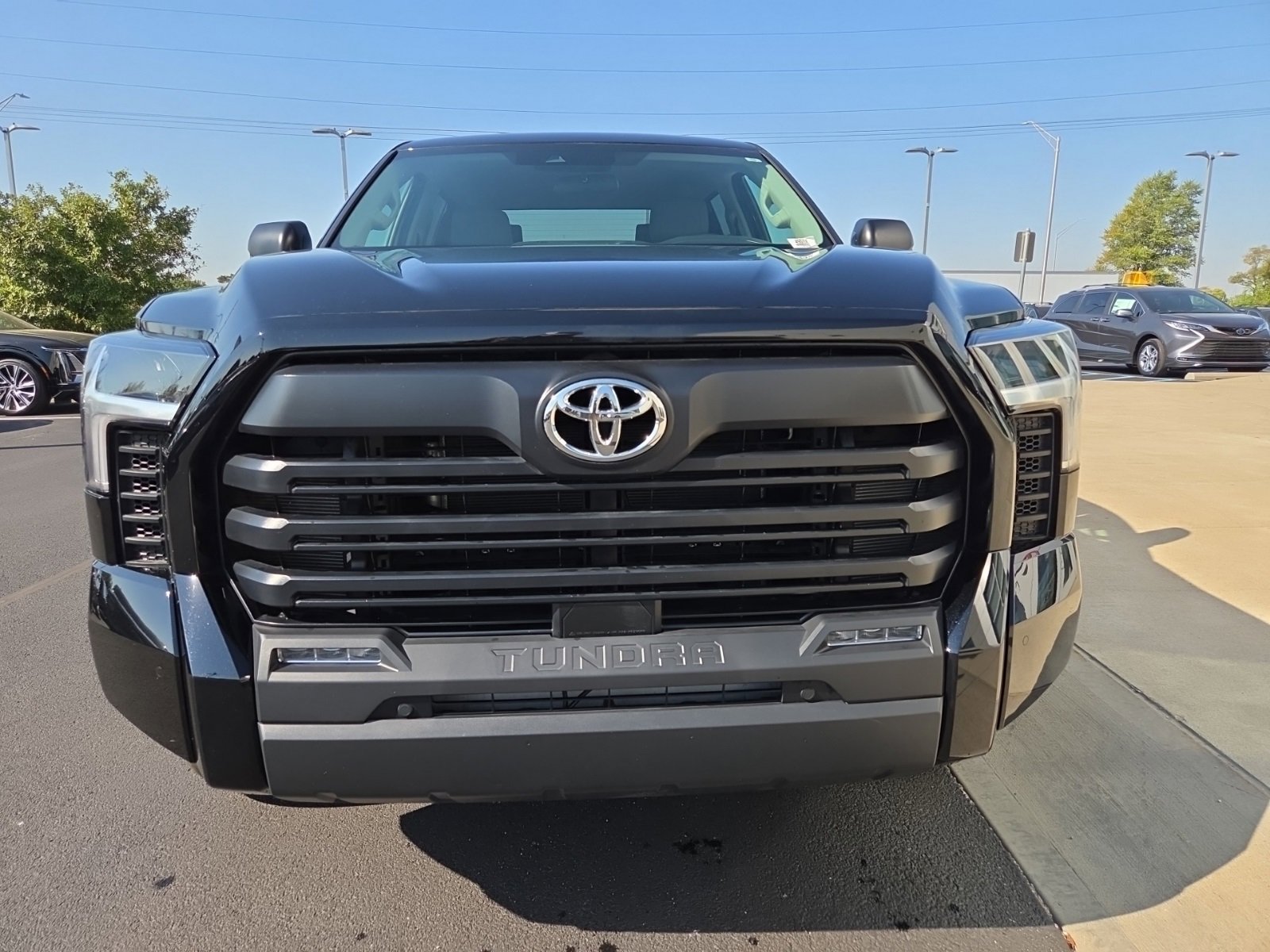2024 Toyota Tundra SR5 CrewMax photo 4