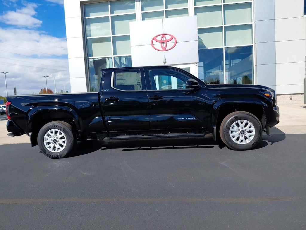 New 2025 Toyota Tacoma SR5 4X4 DBL CAB LONG BED