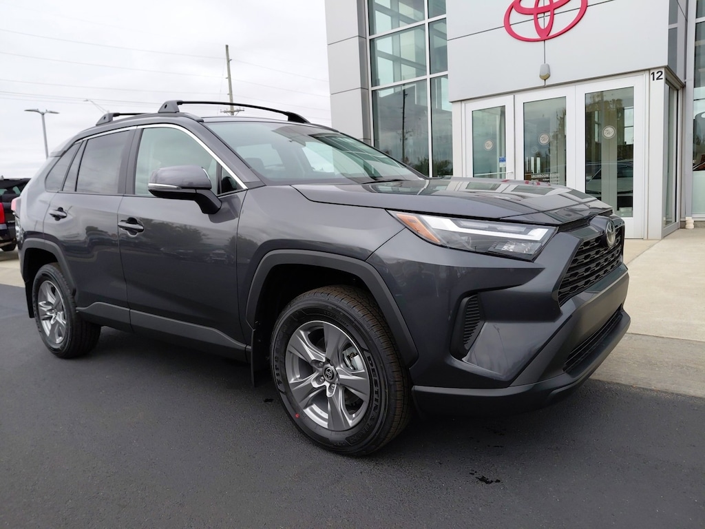 New 2025 Toyota RAV4 XLE XLE AWD SUV