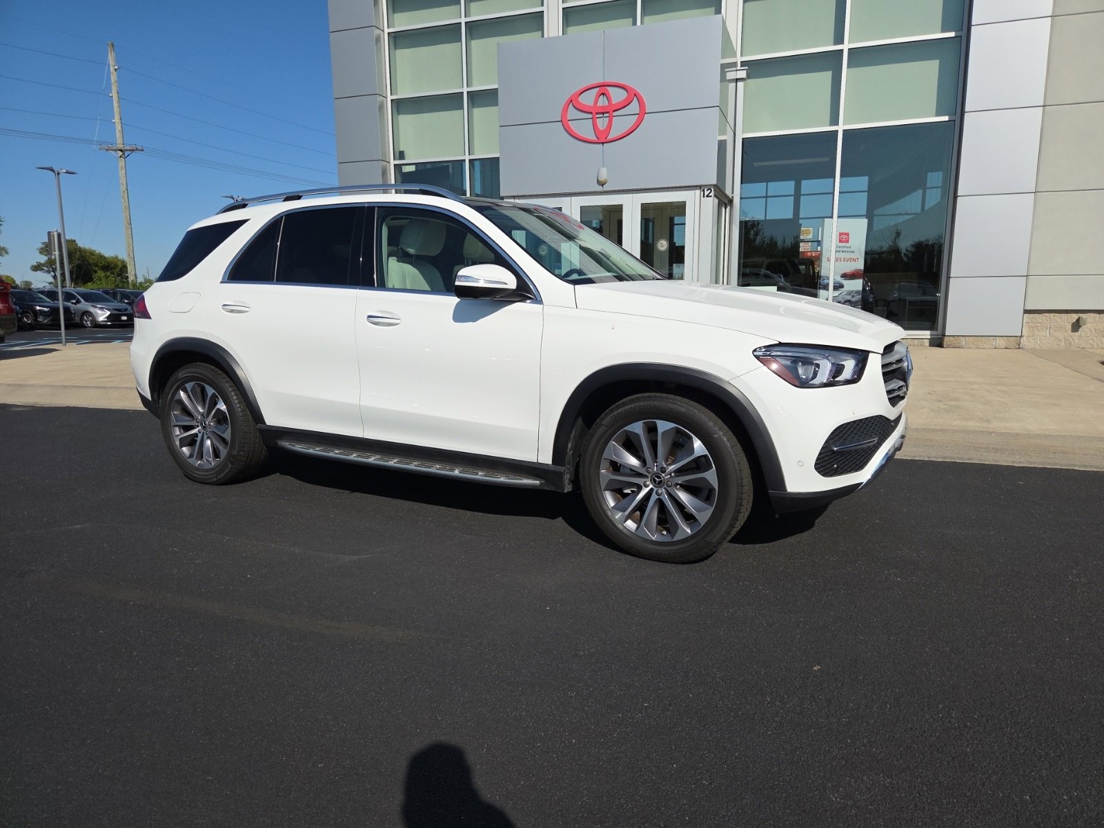 2022 Mercedes Benz GLE 350 4MATIC photo 2