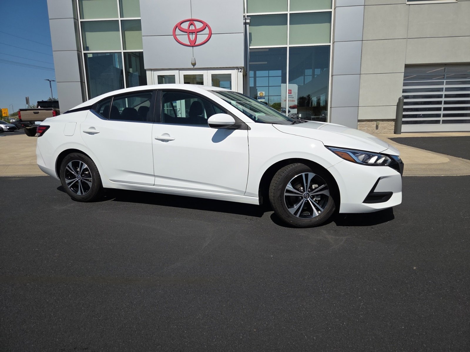 2022 Nissan Sentra SV photo 3