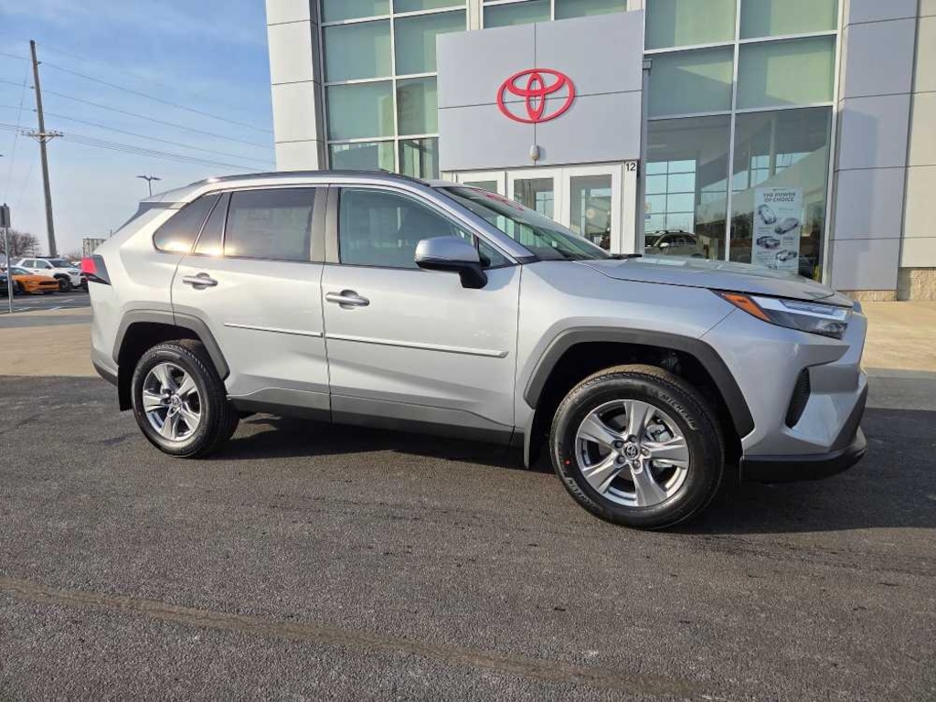 New 2025 Toyota RAV4 XLE XLE AWD SUV