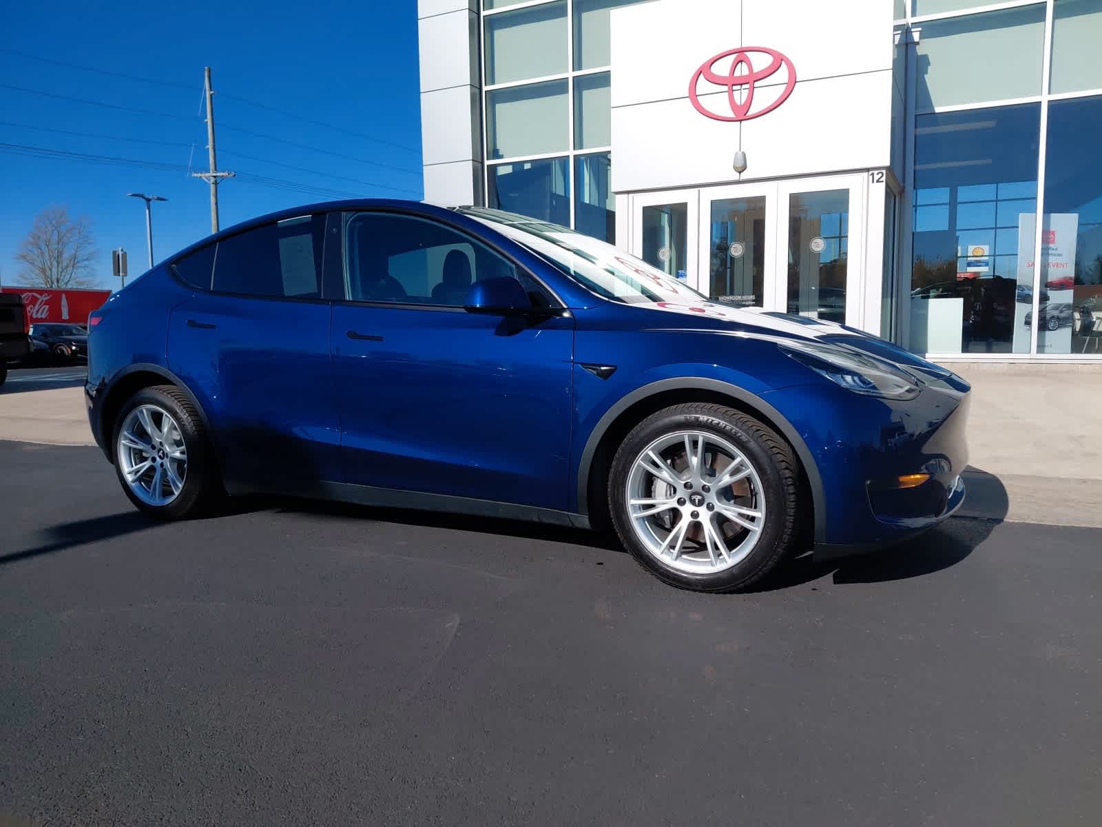 2021 Tesla Model Y Long Range photo 2