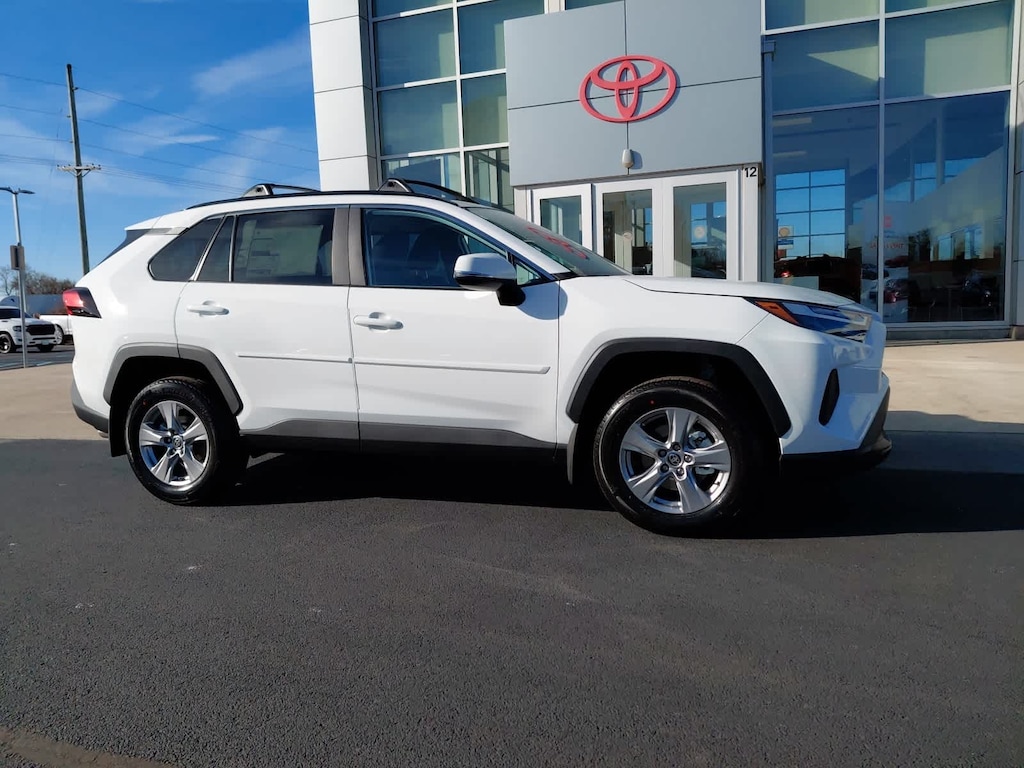 New 2025 Toyota RAV4 XLE XLE AWD SUV
