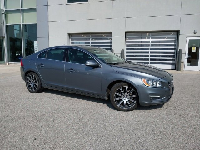 Used 2018 Volvo S60 Inscription with VIN LYV402TK8JB169049 for sale in Whitestown, IN