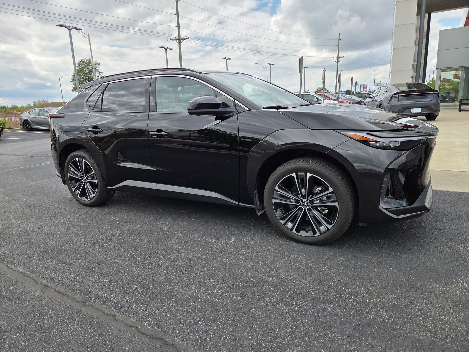 Used 2024 Toyota bZ4X Limited with VIN JTMABACAXRA069326 for sale in Whitestown, IN