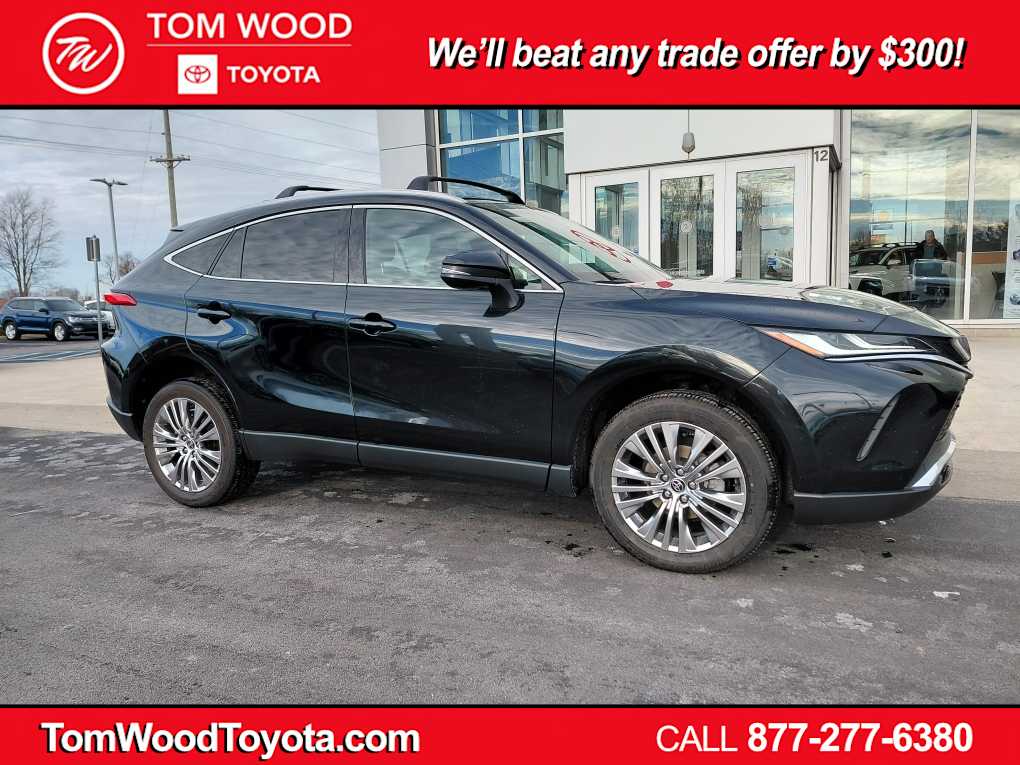 2023 Toyota Venza XLE's photo