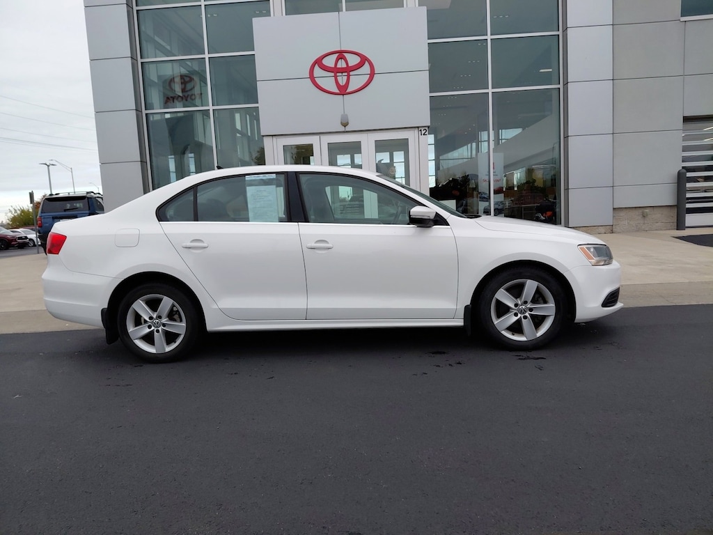 Used 2013 Volkswagen Jetta 2.0L TDI Sedan
