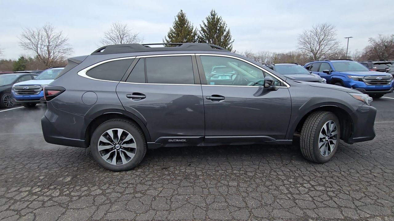 2023 Subaru Outback Limited - Photo 9
