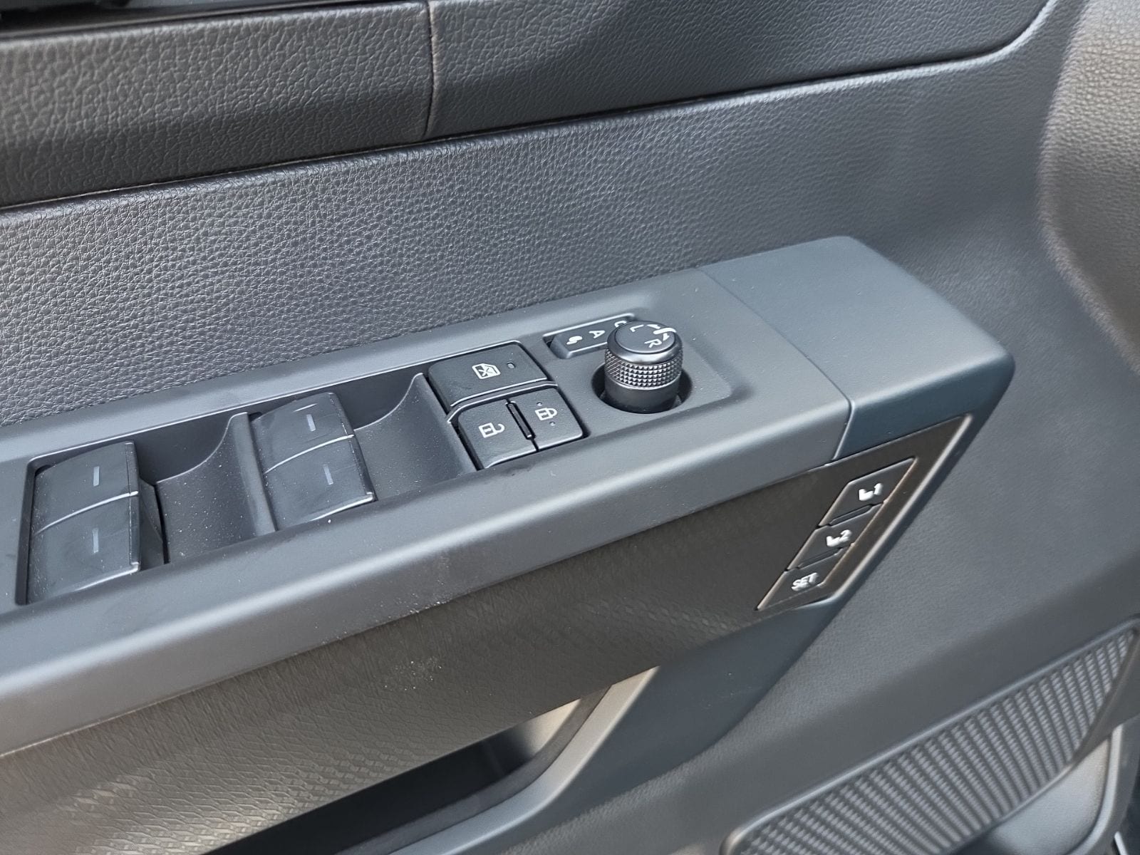 2025 Toyota Tundra TRD Pro - Photo 24