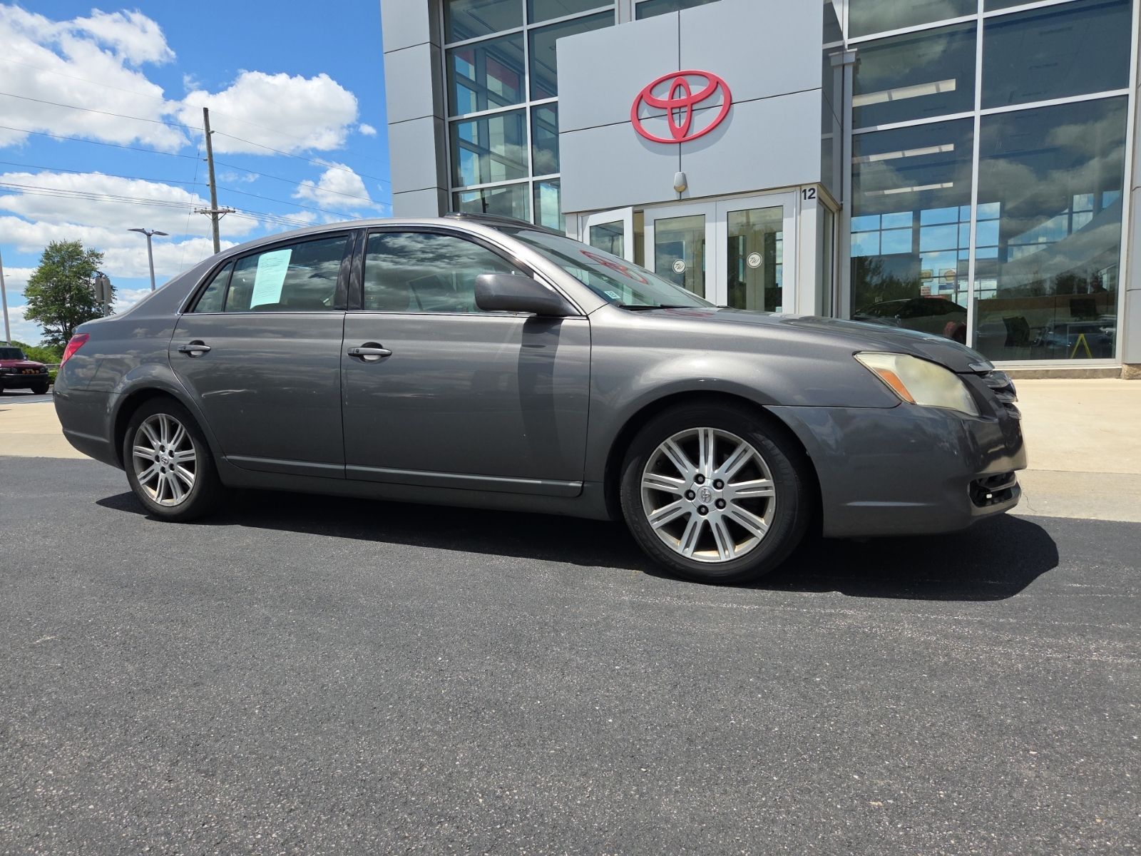 Used 2007 Toyota Avalon Limited with VIN 4T1BK36B57U191331 for sale in Indianapolis, IN