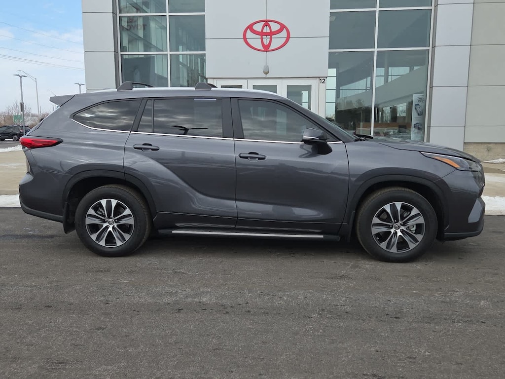 Certified 2023 Toyota Highlander Hybrid XLE SUV