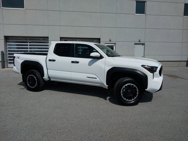 Used 2024 Toyota Tacoma TRD Off Road with VIN 3TMLB5JN9RM009319 for sale in Whitestown, IN