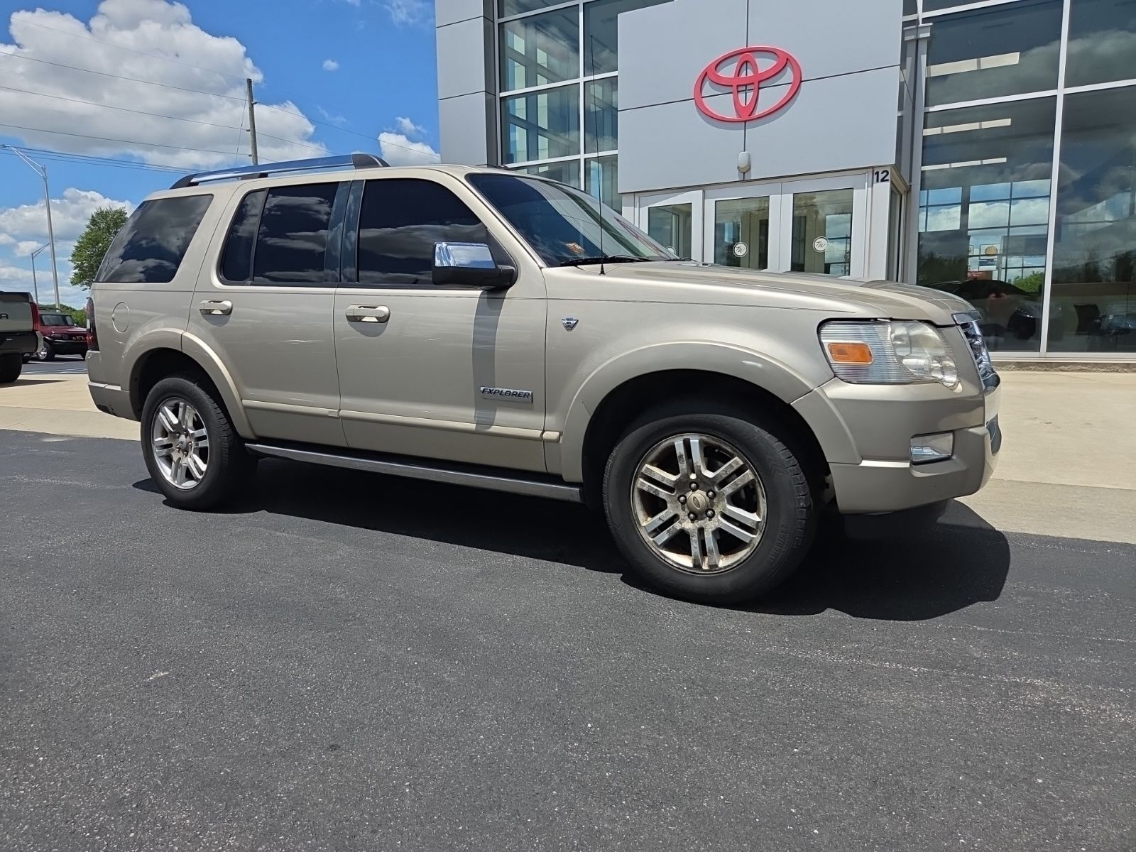 Used 2007 Ford Explorer Limited with VIN 1FMEU75857UB17220 for sale in Indianapolis, IN