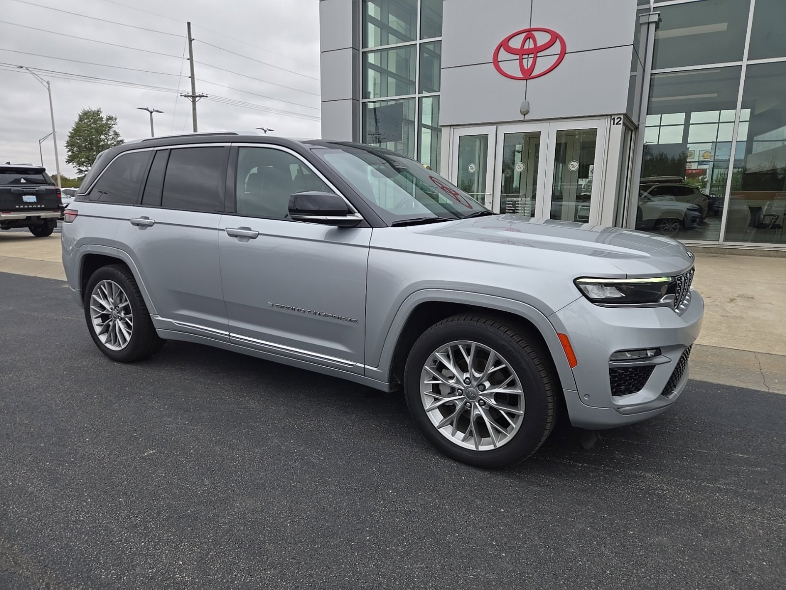2023 Jeep Grand Cherokee