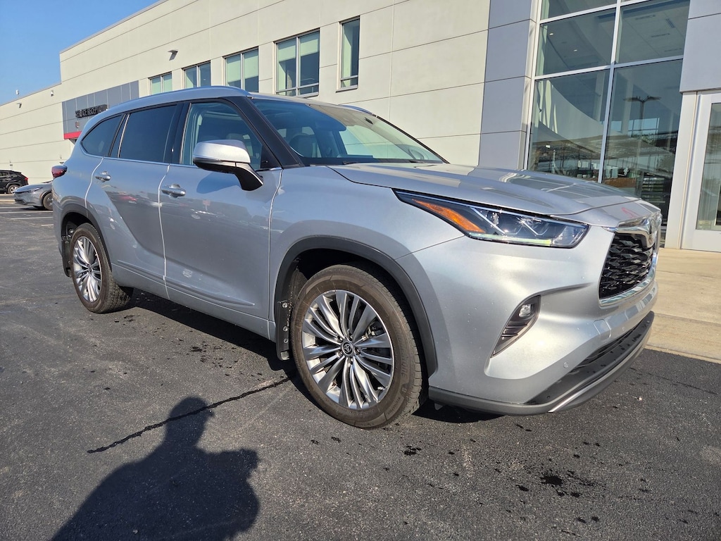 Used 2022 Toyota Highlander Platinum SUV