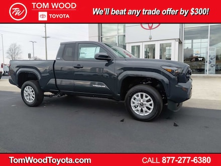 2025 Toyota Tacoma SR5 4X2 XTRACAB