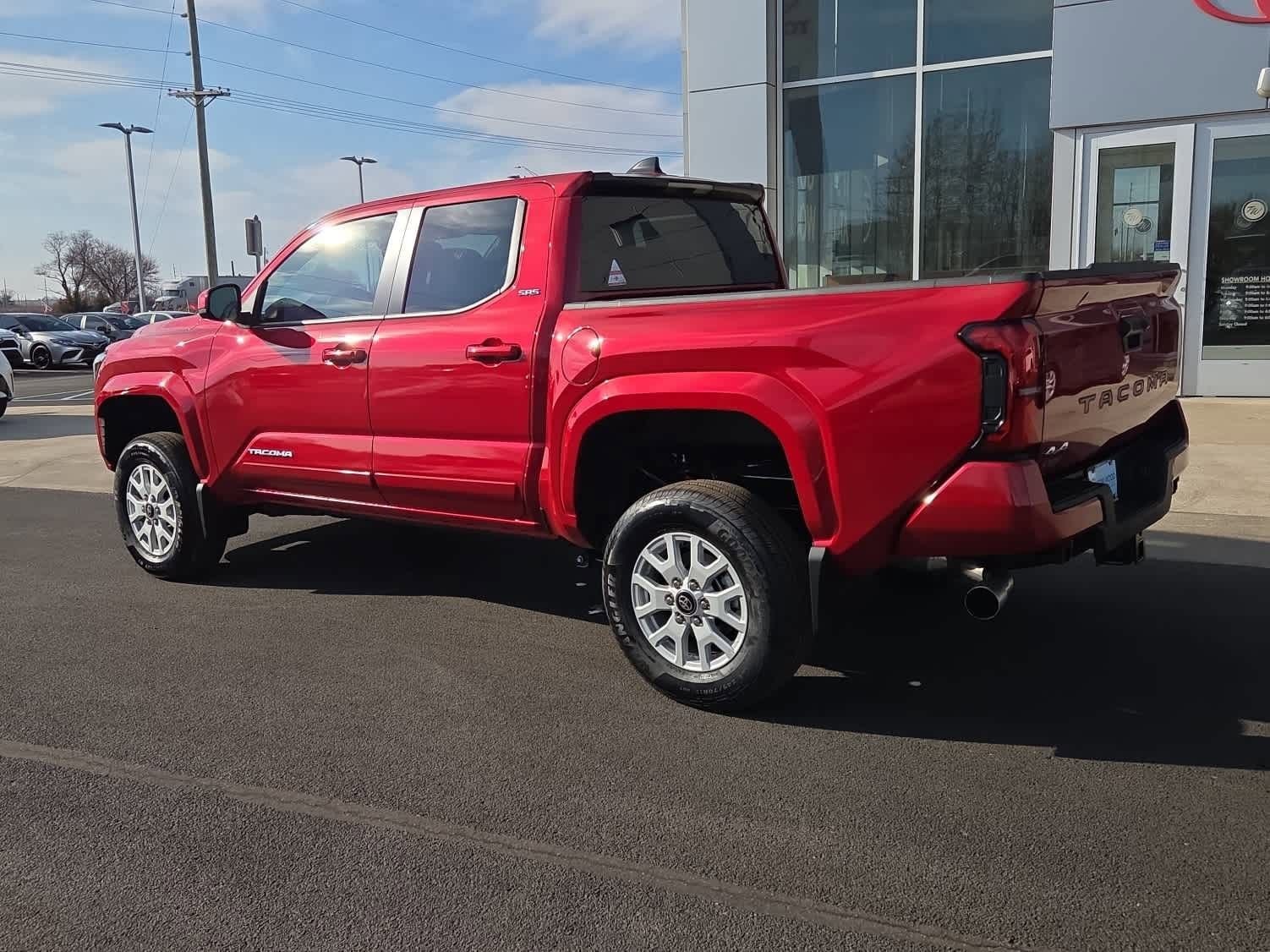 2026 Toyota Tacoma SR5 - Photo 9