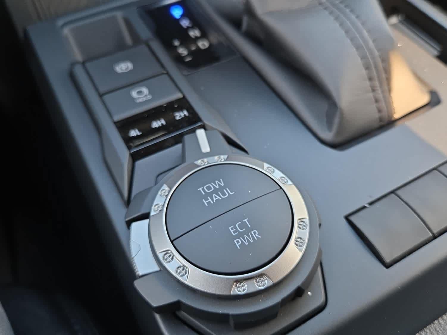 2026 Toyota Tacoma SR5 - Photo 29