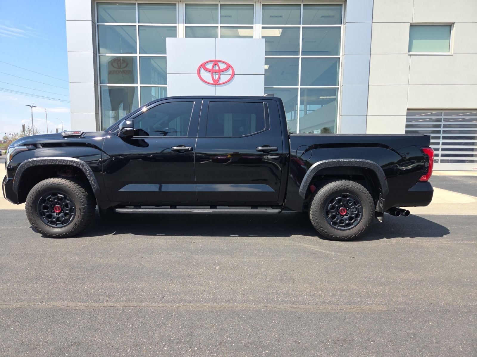 2025 Toyota Tundra TRD Pro - Photo 9