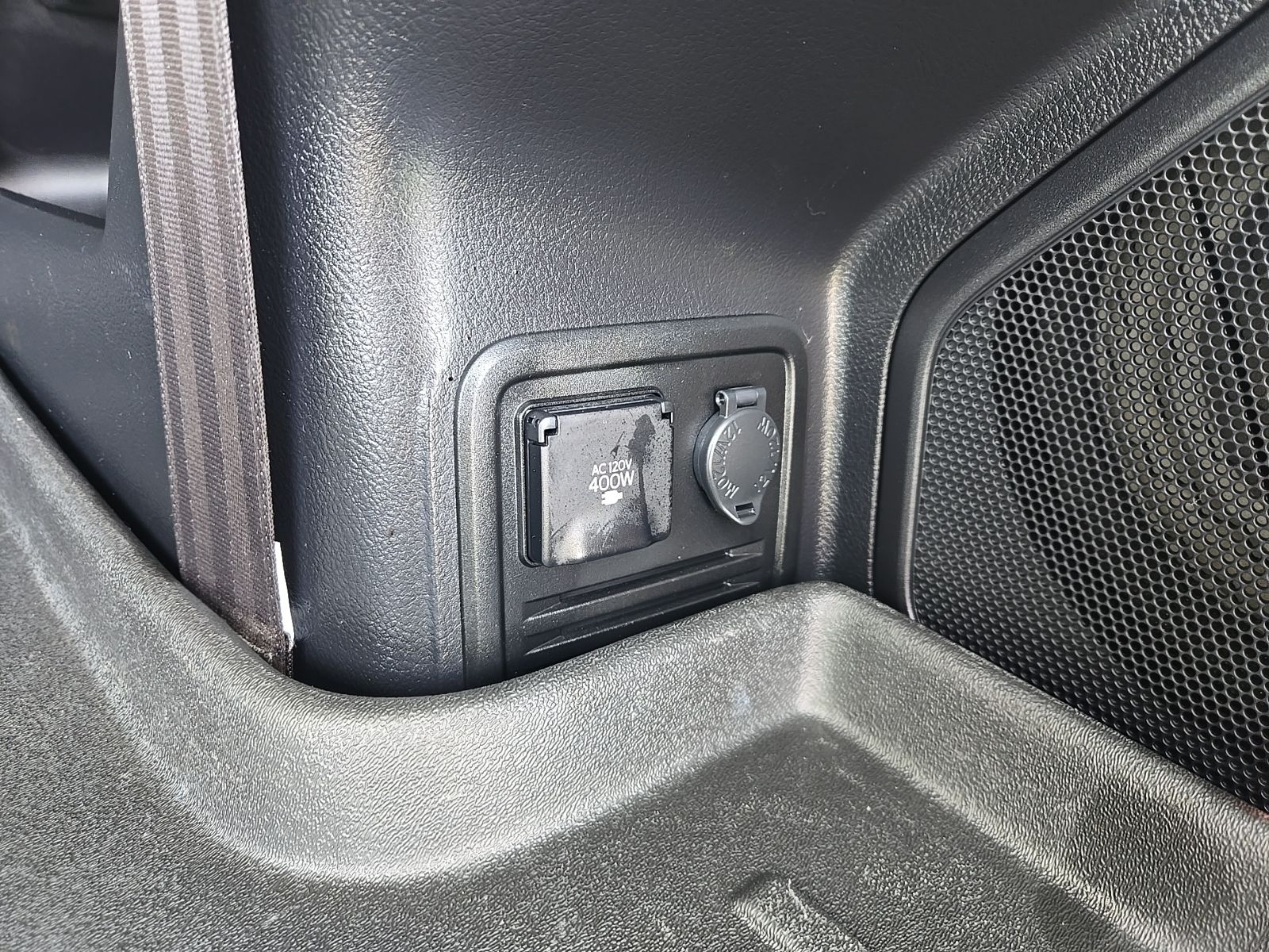 2022 Toyota 4Runner Limited - Photo 14