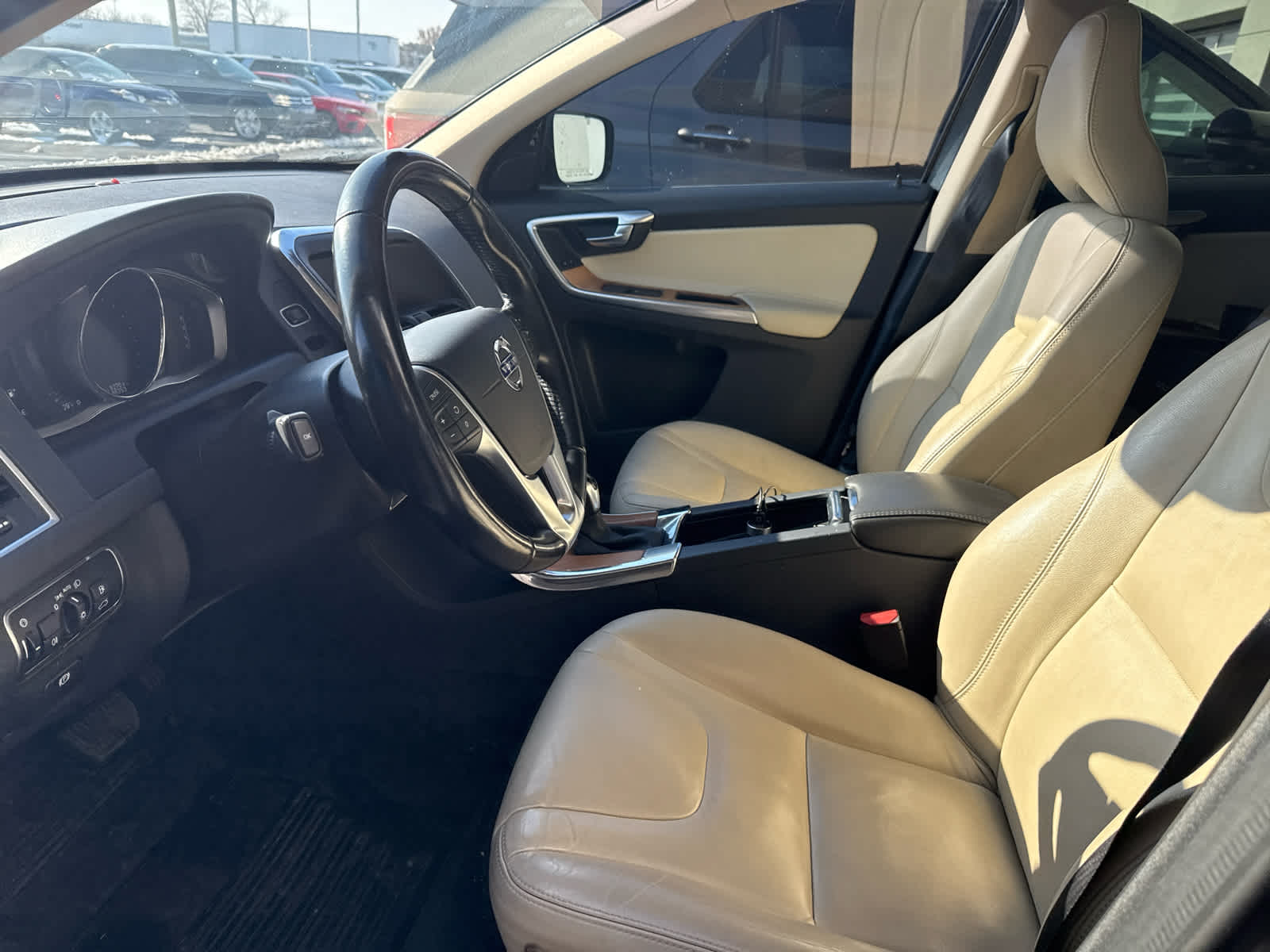 2017 Volvo XC60 T6 Inscription photo 3