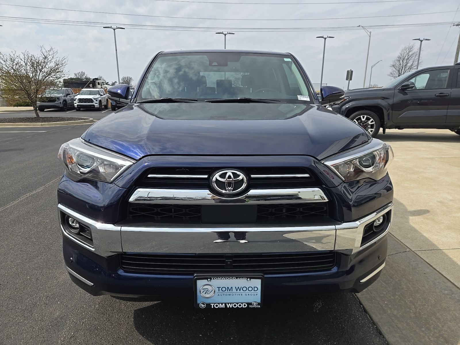2022 Toyota 4Runner Limited - Photo 3