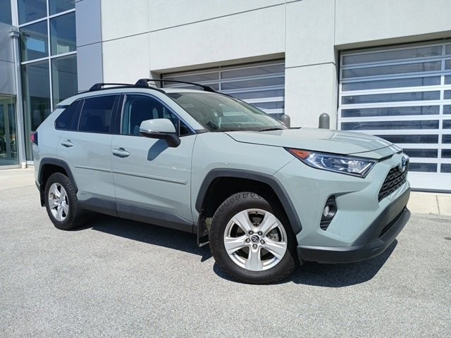 Used 2021 Toyota RAV4 XLE with VIN 4T3R6RFV1MU021521 for sale in Whitestown, IN