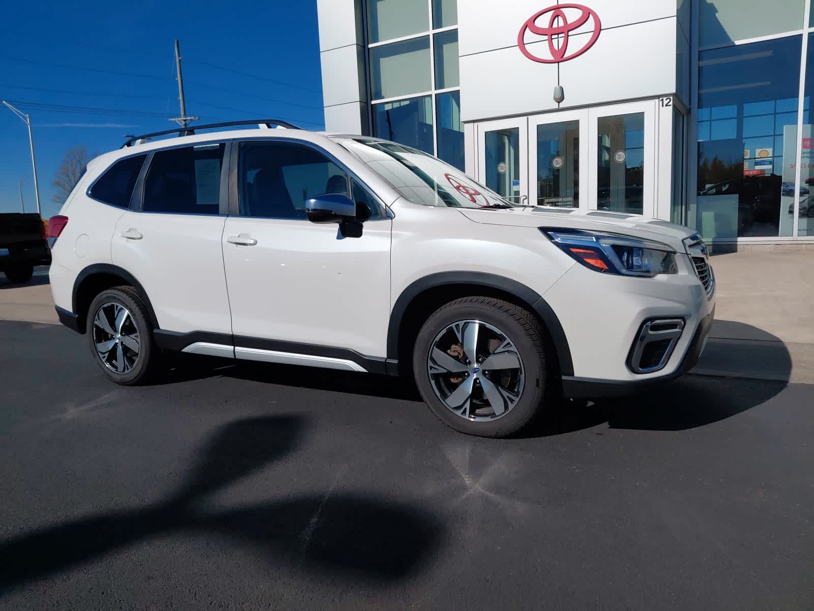 2020 Subaru Forester Touring photo 2