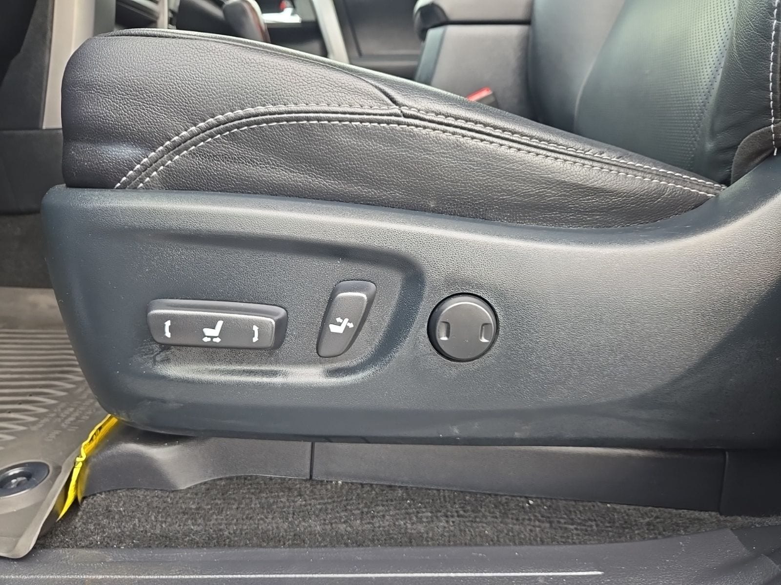 2022 Toyota 4Runner Limited - Photo 21