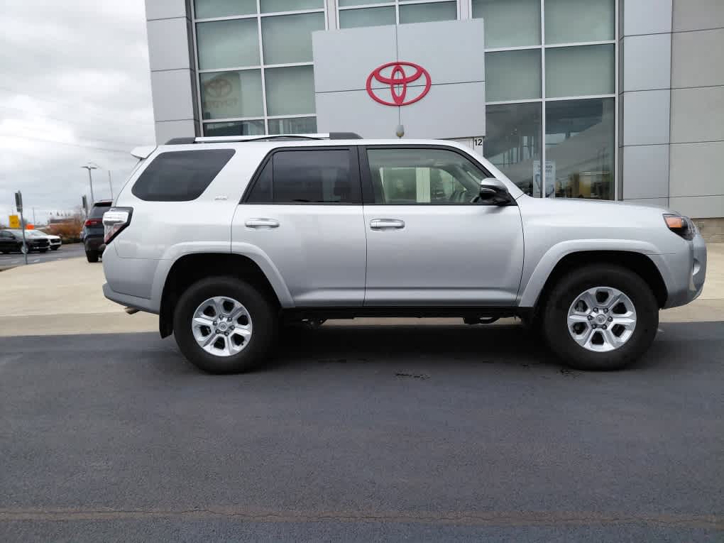 2023 Toyota 4Runner SR5 Premium photo 2