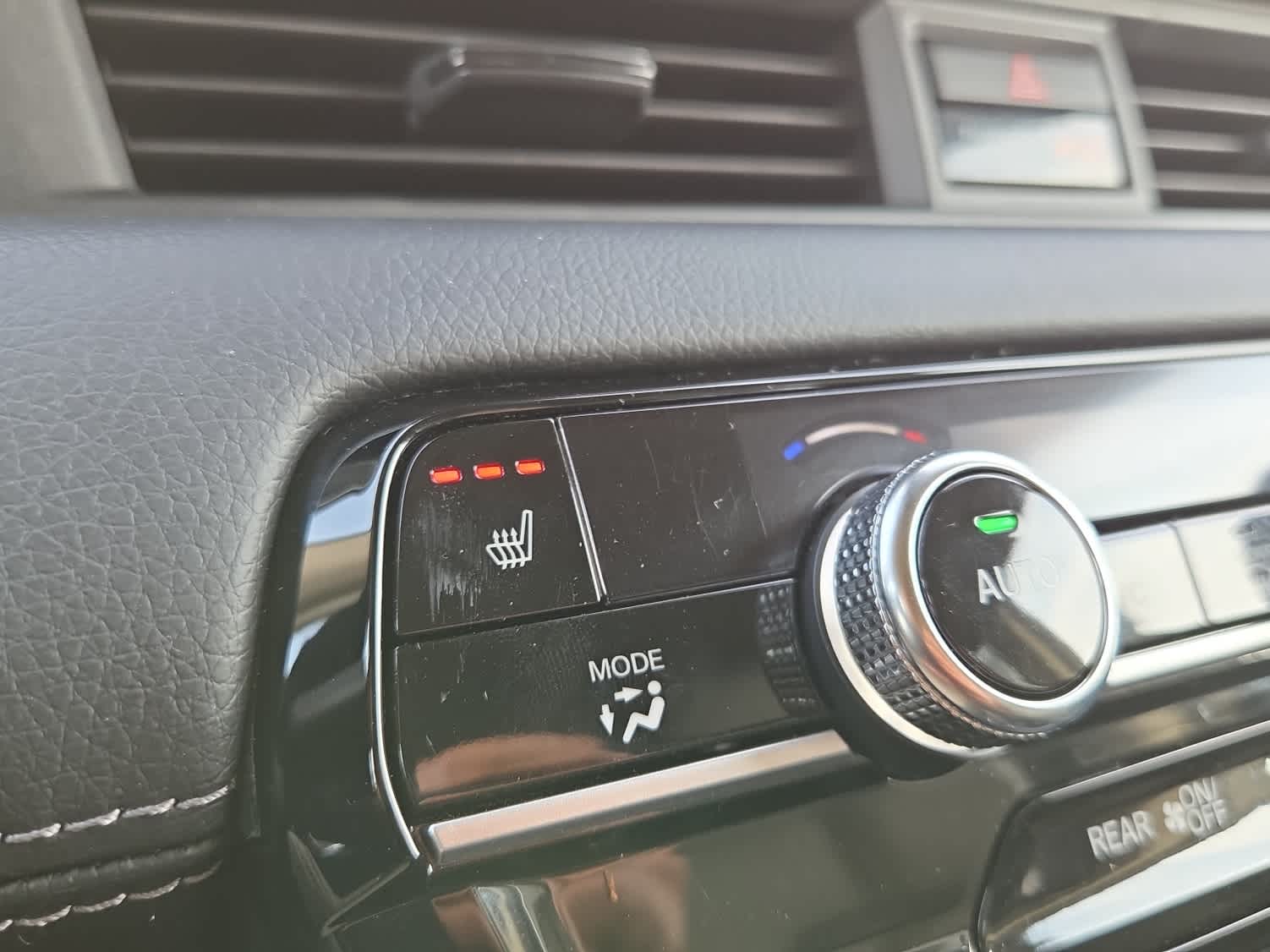 2025 Honda Pilot EX-L - Photo 40