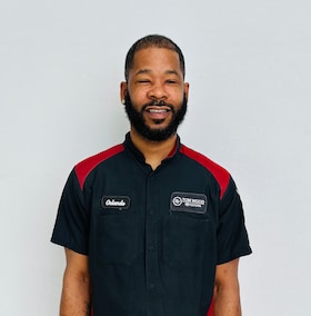 Staff member Orlando L. from 2a001b128b15