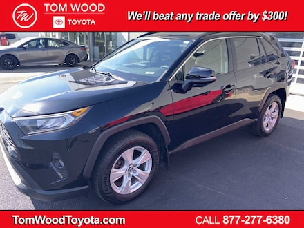 2019 Toyota RAV4 XLE SUV