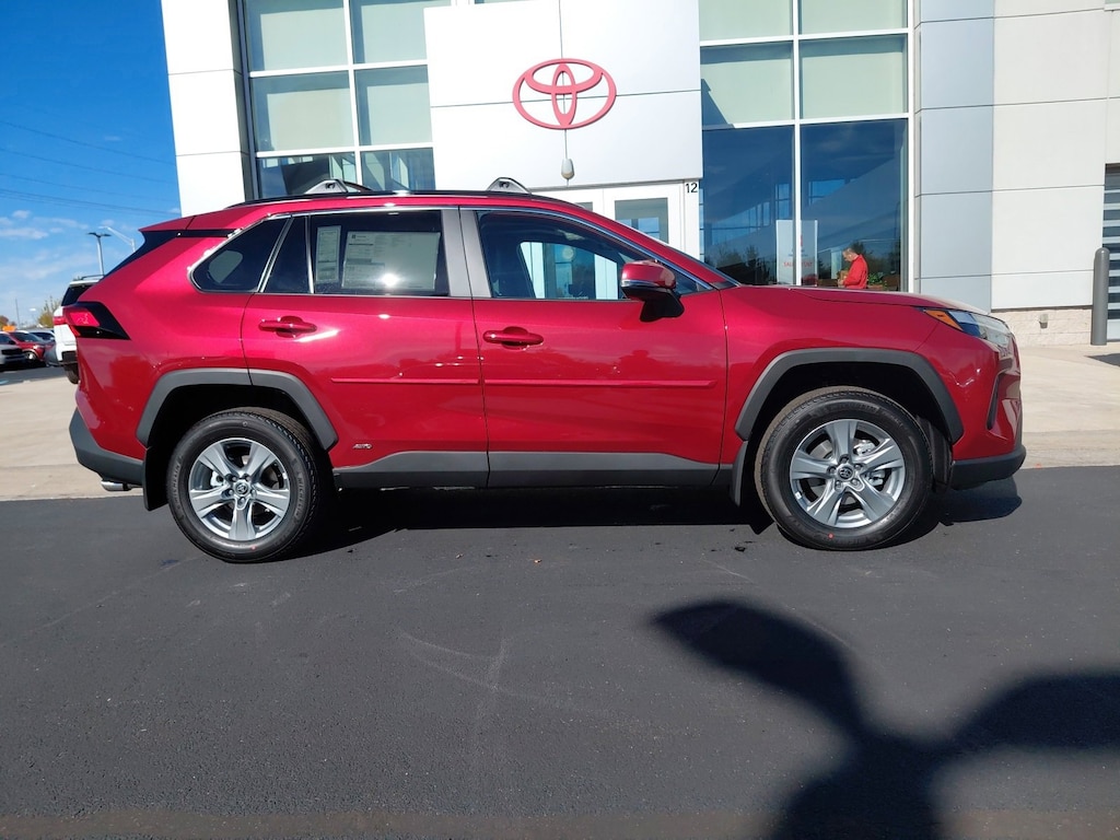 New 2025 Toyota RAV4 Hybrid XLE XLE AWD SUV