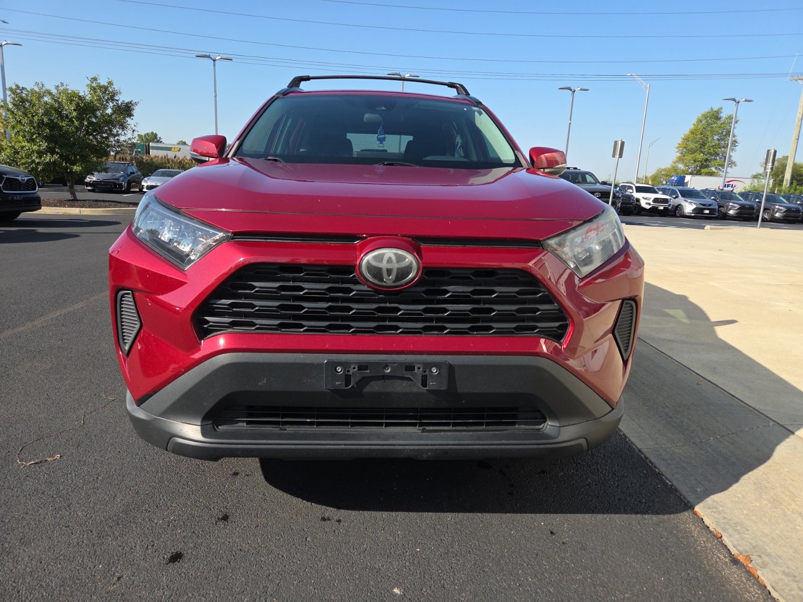 2020 Toyota RAV4 LE photo 3