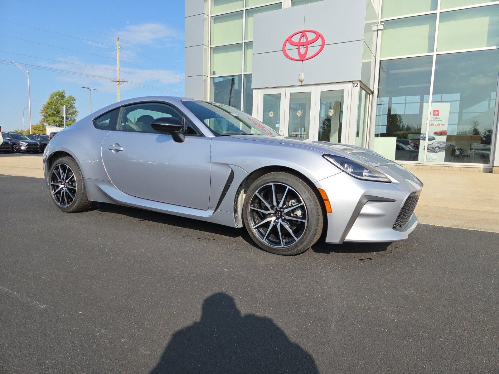 2023 Toyota GR86 photo 2