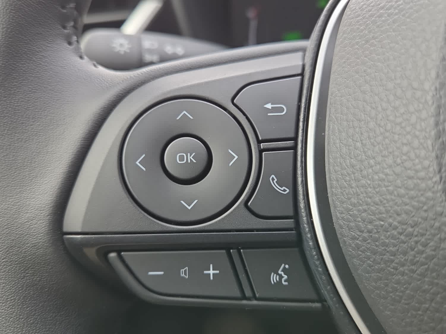 2026 Toyota Corolla SE - Photo 24