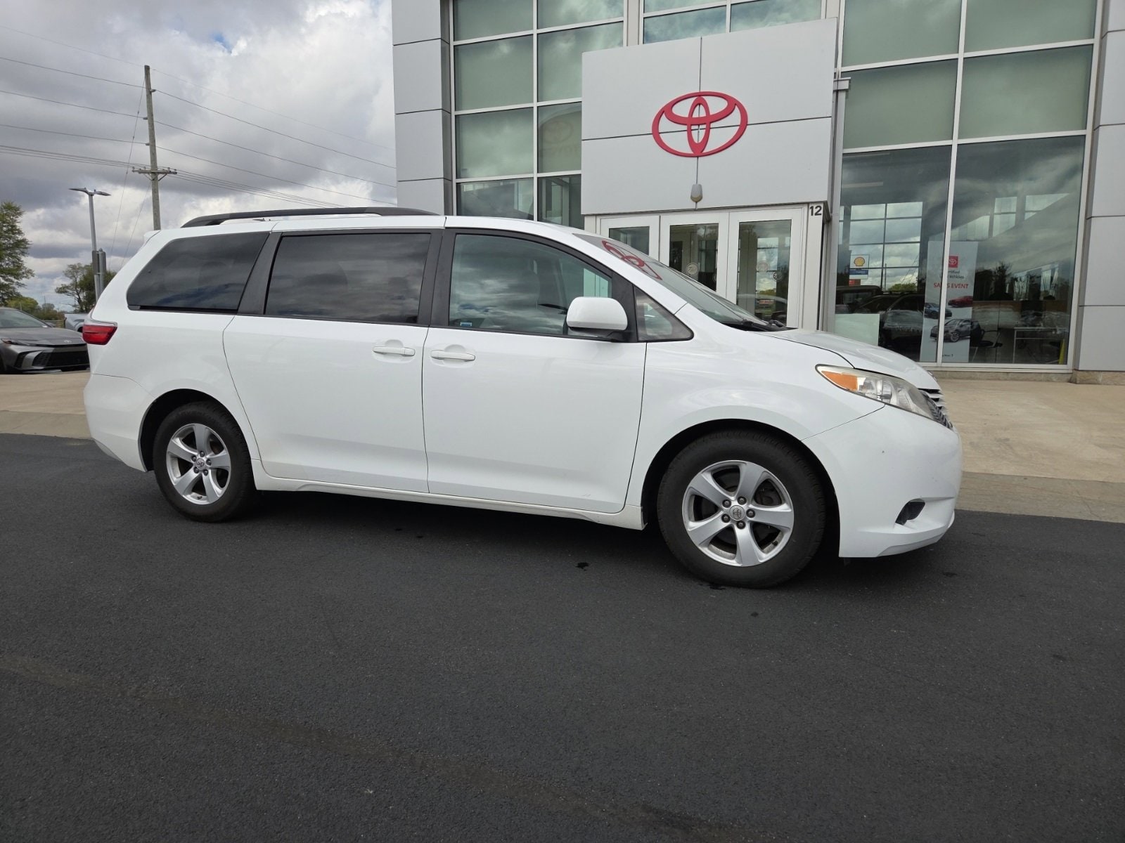 2015 Toyota Sienna LE