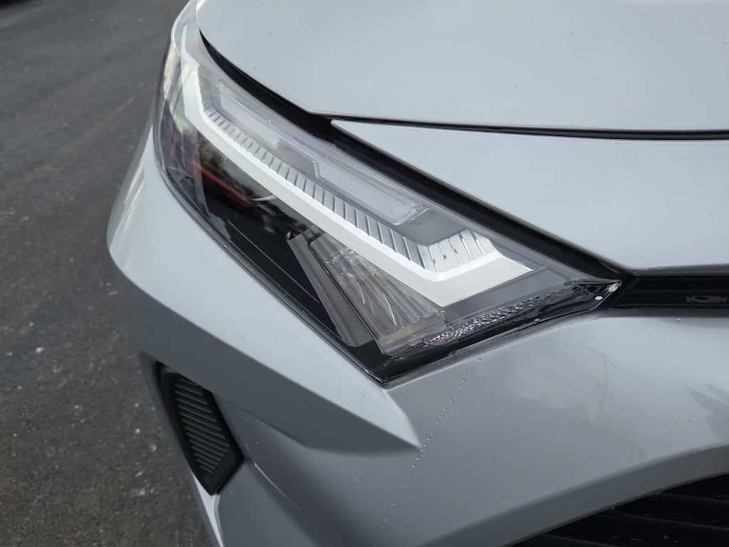 New 2025 Toyota RAV4 XLE XLE AWD SUV