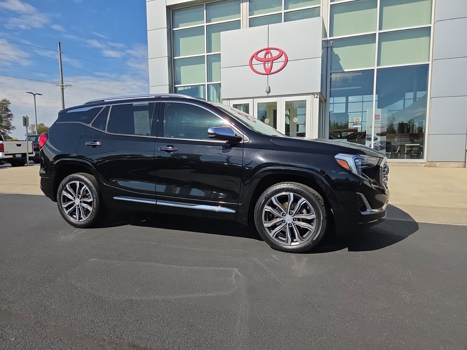 Used 2018 GMC Terrain Denali with VIN 3GKALSEX6JL222449 for sale in Whitestown, IN