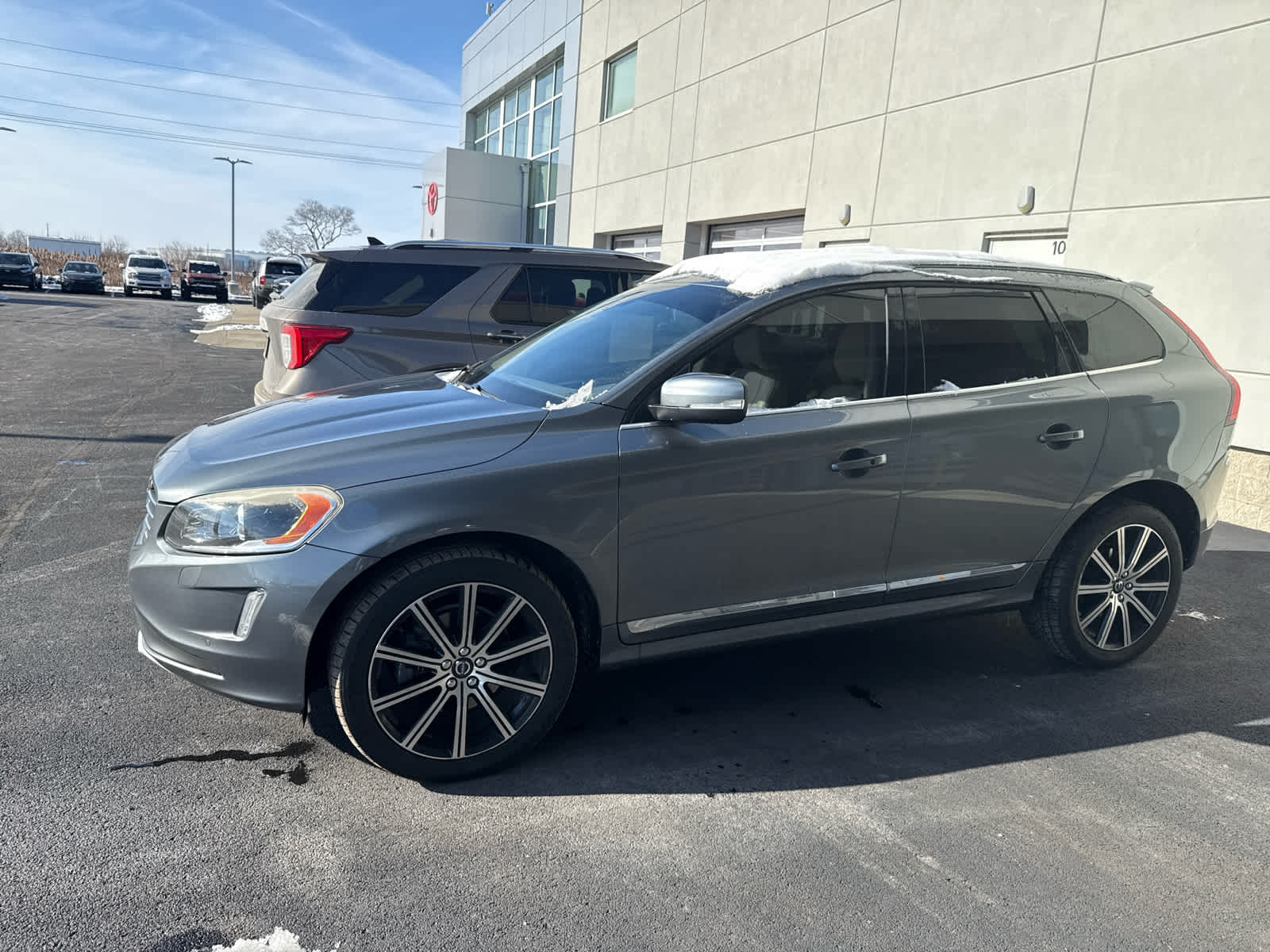 2017 Volvo XC60 T6 Inscription photo 2