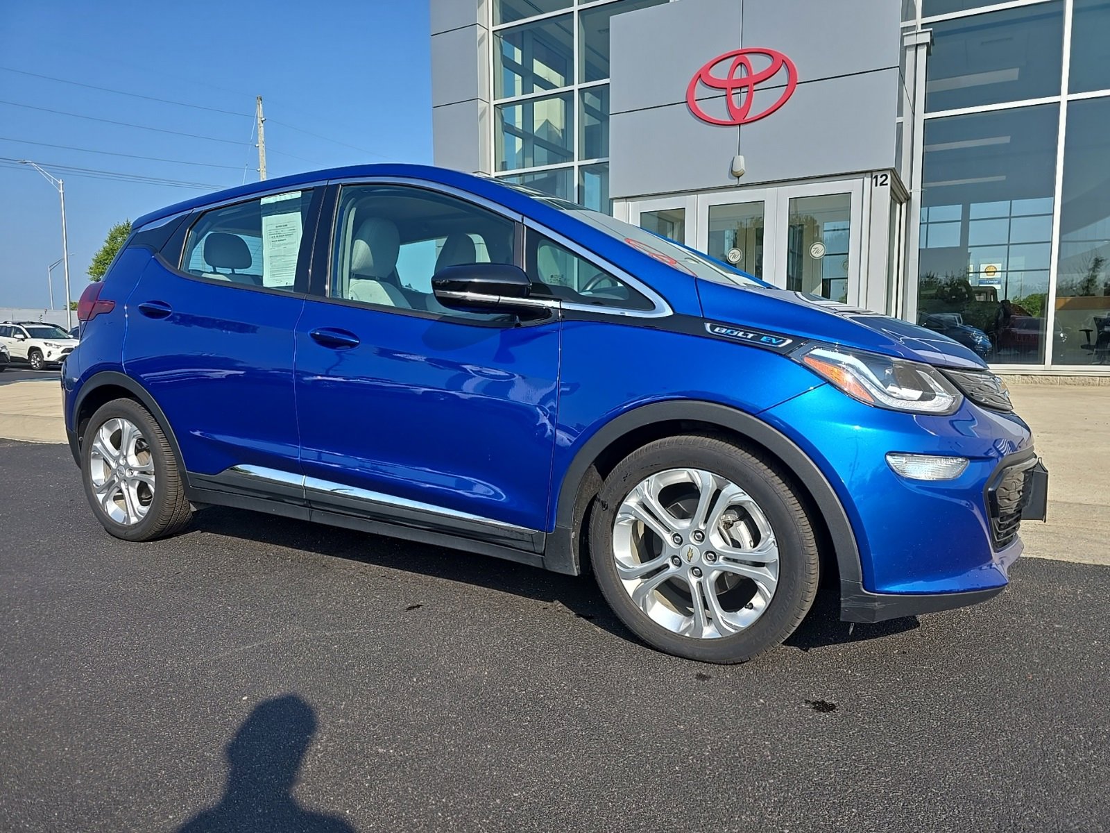 Used 2020 Chevrolet Bolt EV LT with VIN 1G1FY6S01L4112380 for sale in Whitestown, IN