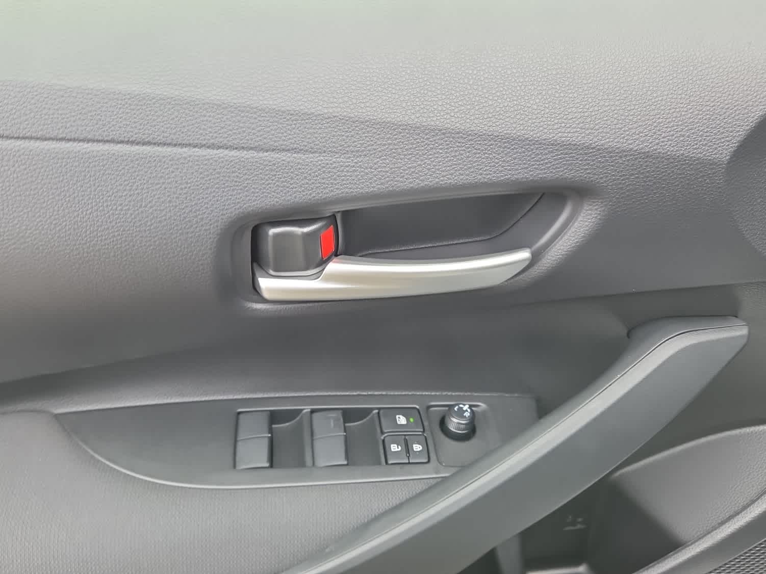 2026 Toyota Corolla SE - Photo 15