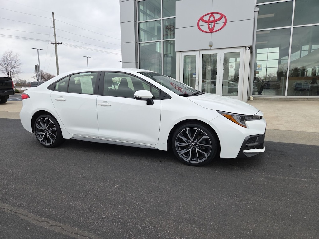 Used 2022 Toyota Corolla SE Sedan