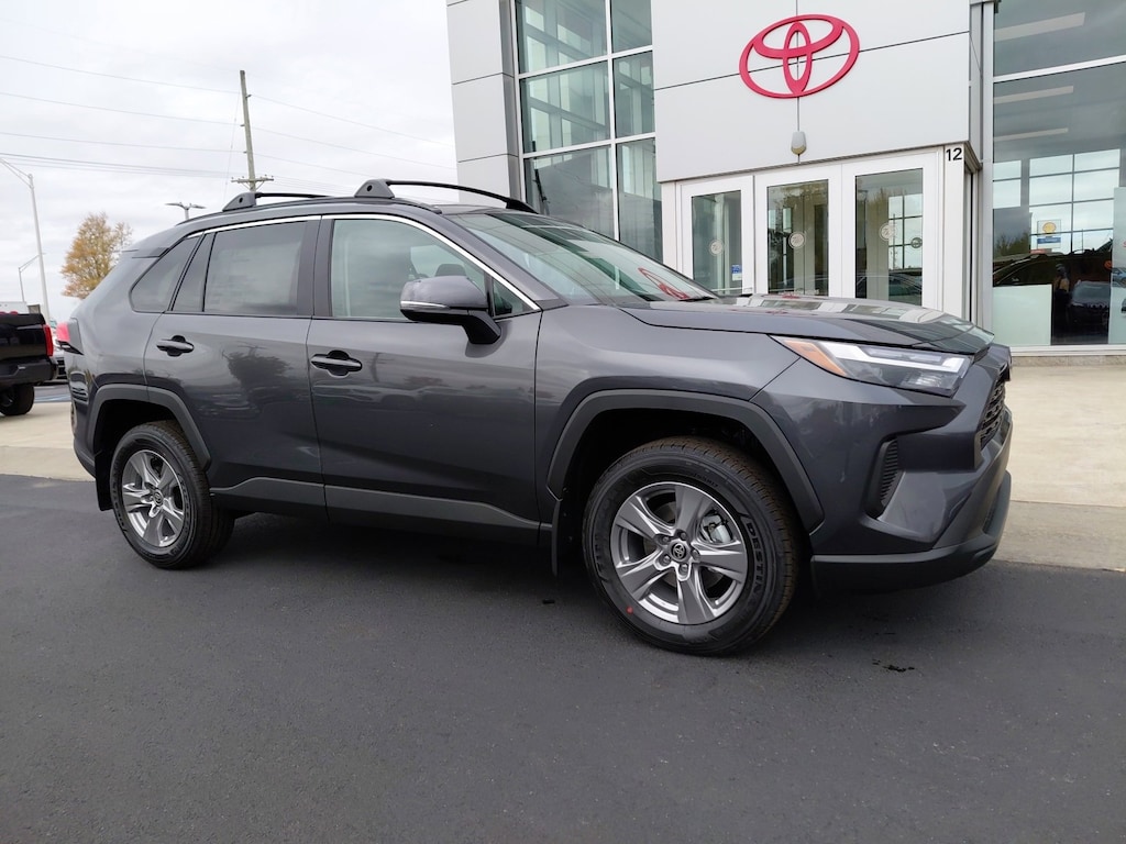 New 2025 Toyota RAV4 XLE XLE AWD SUV