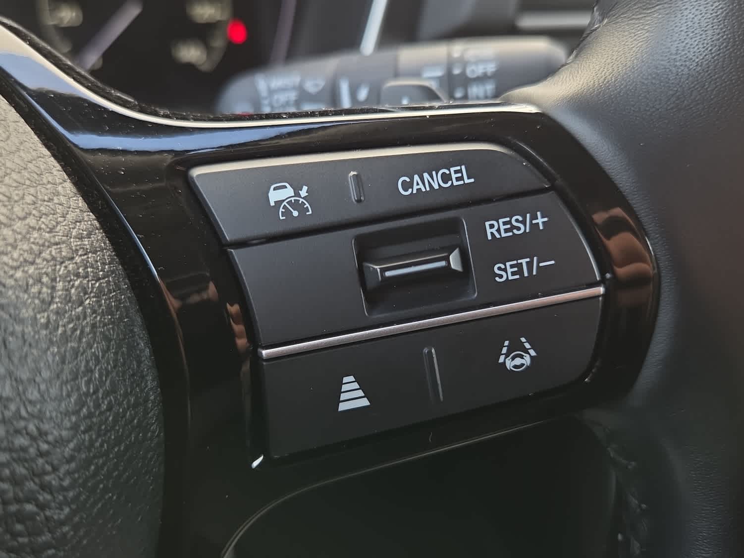 2025 Honda Pilot EX-L - Photo 34