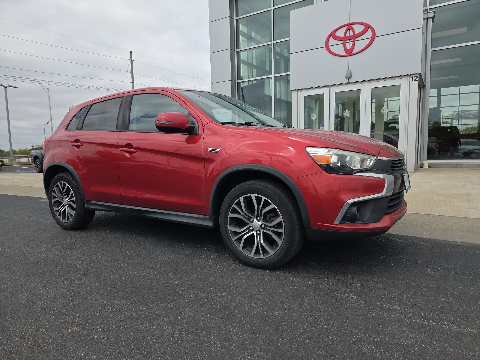 Used 2017 Mitsubishi Outlander Sport SE with VIN JA4AP3AW1HZ066014 for sale in Whitestown, IN